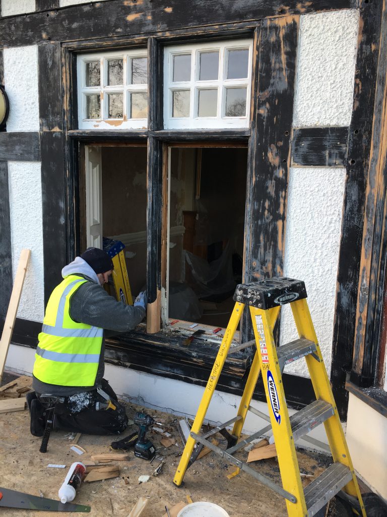 Hermitage Windows joiner restoring sash windows on site